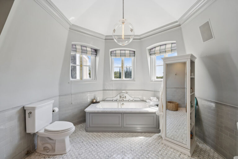 183-320-harcross-road.84077.pok.087