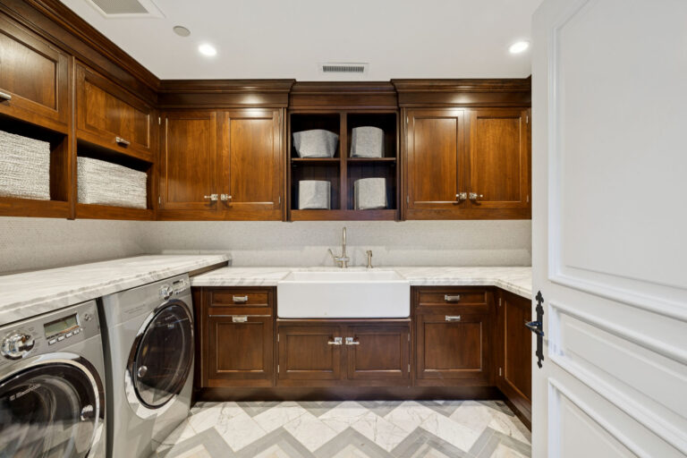 251-320-harcross-road.84077.pok.121